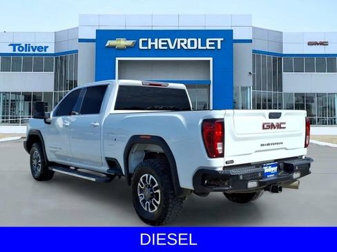 Used 2025 GMC Sierra 2500 SLE AWD/4WD image 3