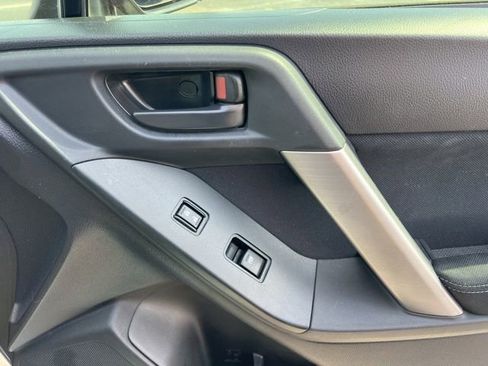 Used 2015 Subaru Forester 2.5i w/ Alloy Wheel Package image 29