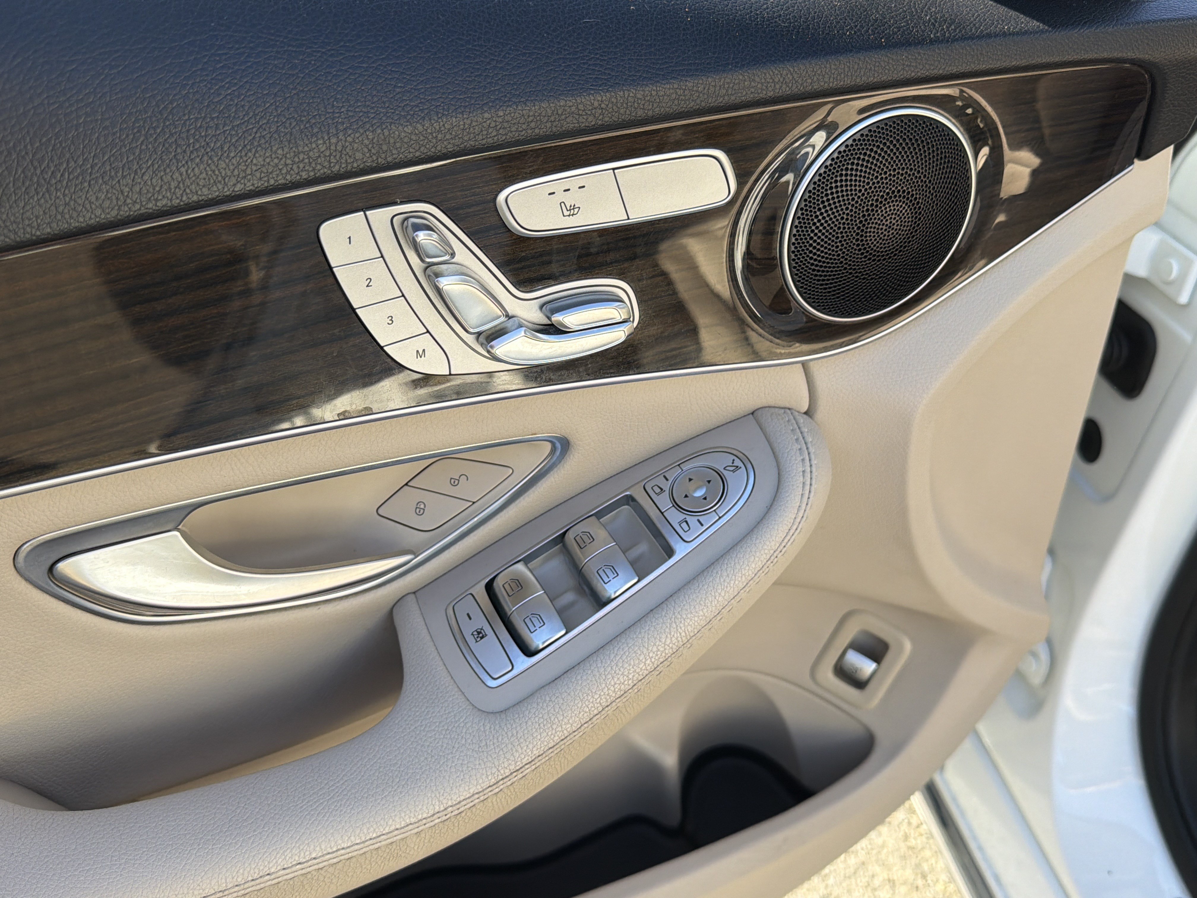 Used 2017 Mercedes-Benz C 300 4MATIC Sedan image 17