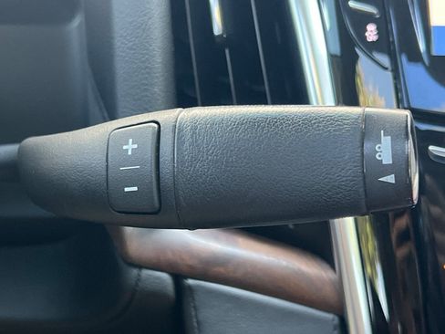 Used 2020 Cadillac Escalade ESV Luxury w/ Escalade Sport Edition RWD image 23