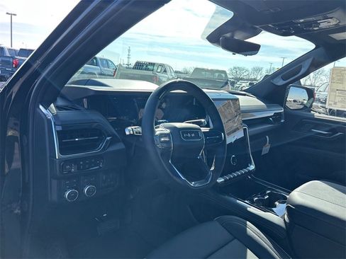 New 2026 GMC Yukon XL Elevation w/ Elevation Premium Package image 18