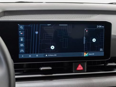 Certified 2026 Kia Carnival EX FWD image 15