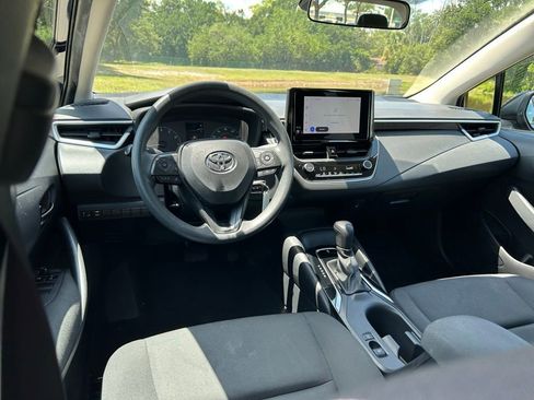 Used 2023 Toyota Corolla LE FWD image 13