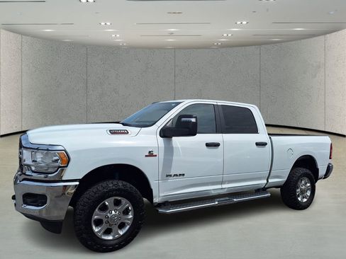Used 2024 RAM 2500 Big Horn w/ Off Road Package AWD/4WD image 1