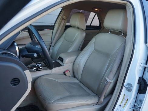 Used 2013 Chrysler 300 w/ Beats Audio Group image 20