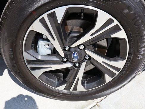 Used 2025 Subaru Crosstrek 2.0i Premium image 50