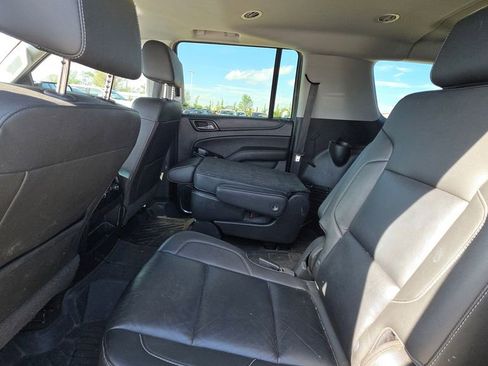 Used 2018 Chevrolet Suburban LT w/ RST Edition image 15
