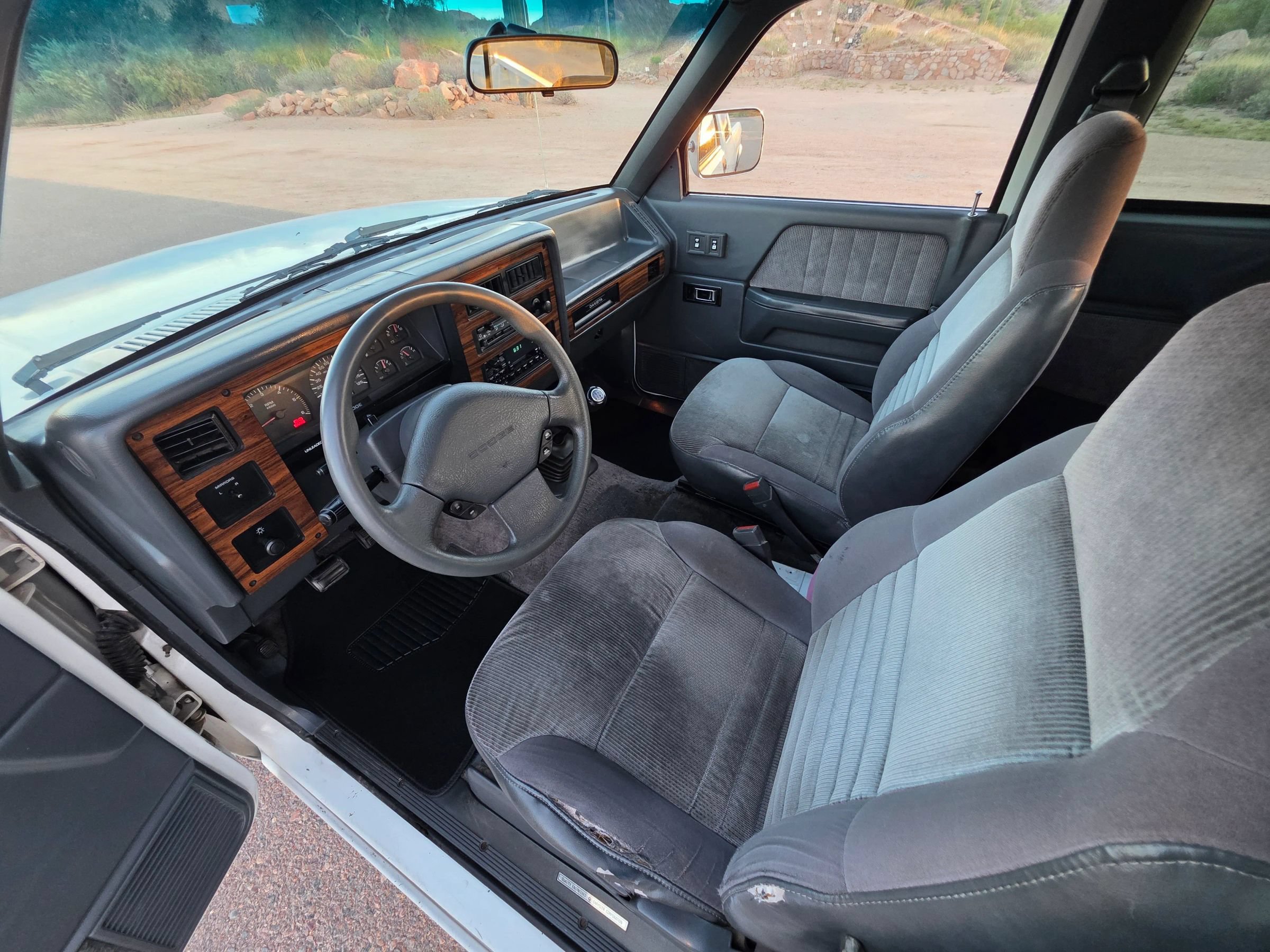 Used 1993 Dodge Dakota 2WD Club Cab image 10