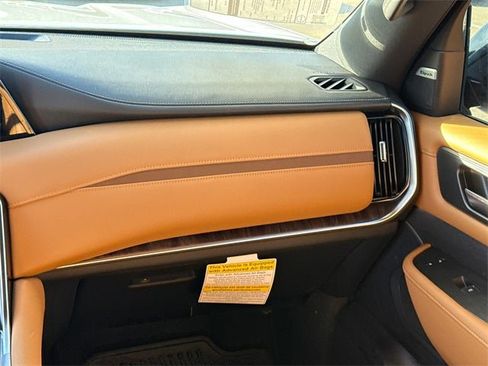 New 2026 Nissan Armada SL w/ Captain's Chari Seat Package image 15