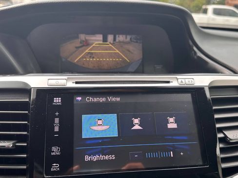 Used 2017 Honda Accord EX-L image 23