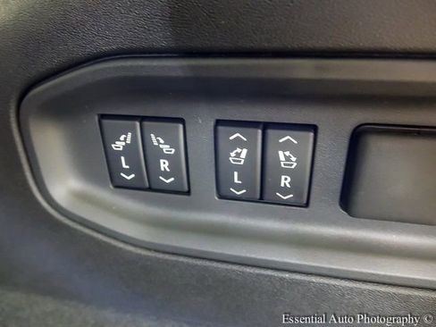 New 2026 Cadillac Vistiq Luxury w/ LPO, Floor Liner Package image 24