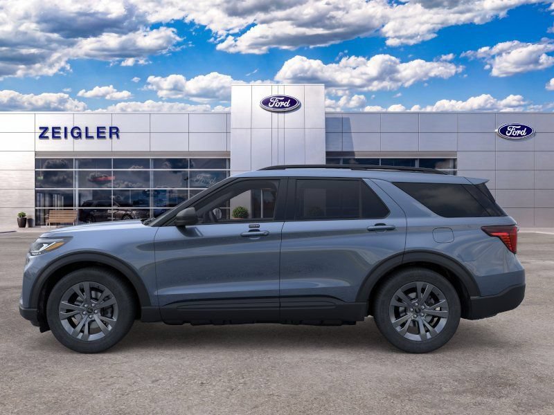 New 2026 Ford Explorer Active w/ Active Comfort Package AWD/4WD image 3