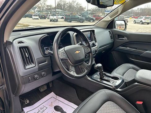 Used 2016 Chevrolet Colorado Z71 w/ Z71 Midnight Edition image 31