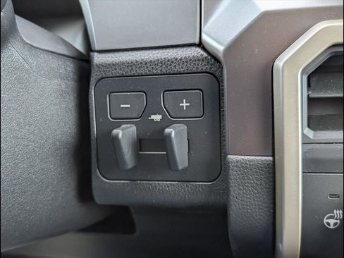 Used 2024 Toyota Tacoma SR5 image 16