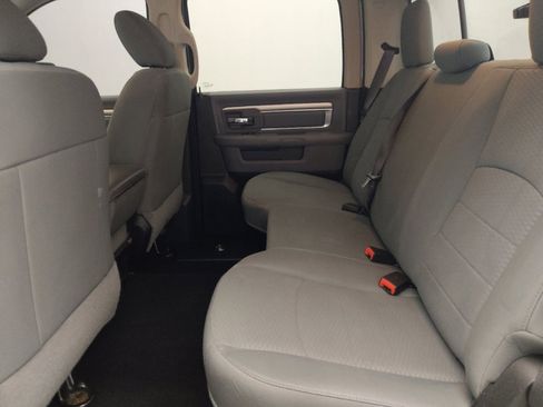 Used 2019 RAM 1500 Classic SLT RWD image 18