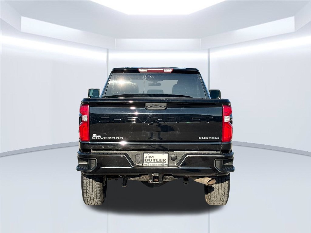 Used 2020 Chevrolet Silverado 2500 Custom w/ Custom Value Package AWD/4WD image 4