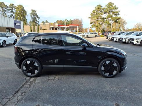 New 2025 Volvo EX30 Ultra w/ Protection Package Premier image 2