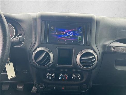 Used 2013 Jeep Wrangler Unlimited Sport image 13