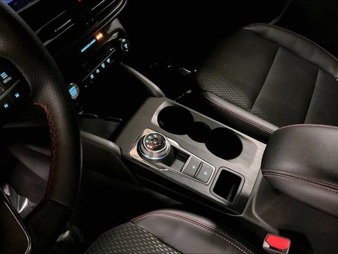Certified 2025 Ford Escape ST-Line Elite AWD/4WD image 16
