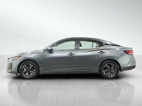 Used 2025 Nissan Sentra SV w/ All-Weather Package FWD image 2