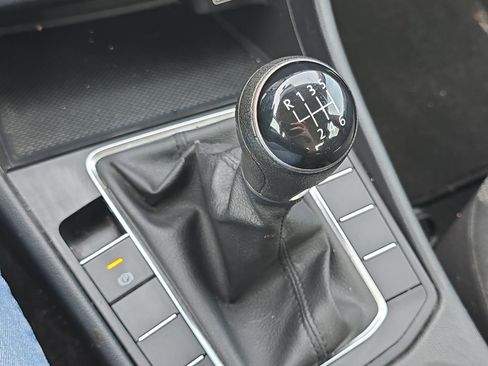 Used 2019 Volkswagen Jetta S w/ Driver Assistance Package image 16