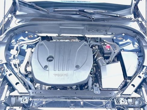 Used 2023 Volvo XC60 B5 Plus w/ Climate Package image 28