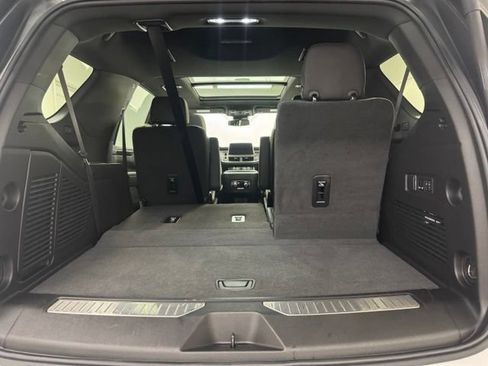 Used 2024 GMC Yukon AT4 w/ Technology Package AWD/4WD image 34