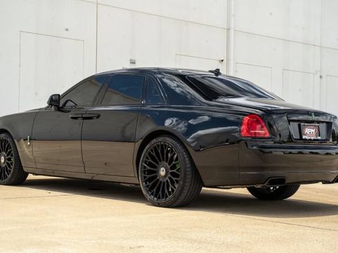 Used 2013 Rolls-Royce Ghost RWD image 4
