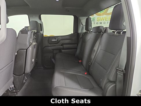 Certified 2022 Chevrolet Silverado 1500 Custom Trail Boss w/ LPO, Dark Essentials Package image 12