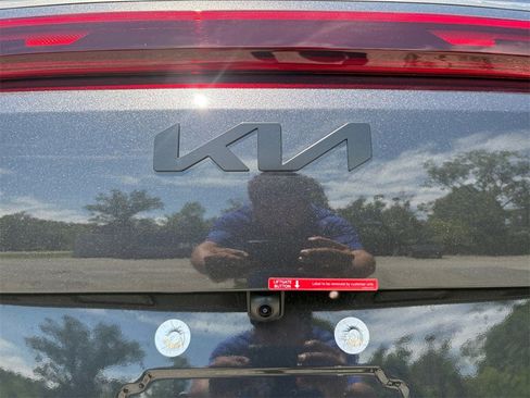 New 2026 Kia Carnival SX Prestige image 17