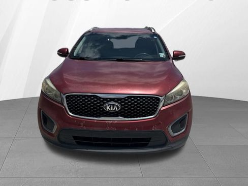 Used 2016 Kia Sorento FWD image 2