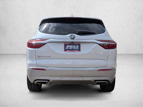 Used 2021 Buick Enclave Essence w/ Sound and Sites Package AWD/4WD image 7