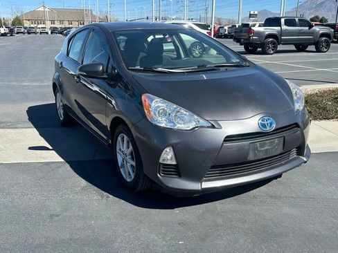 Used 2014 Toyota Prius C Three image 27