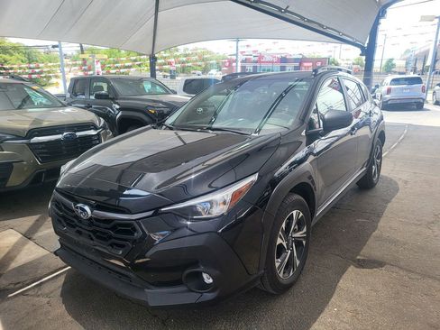 Used 2025 Subaru Crosstrek 2.0i Premium image 1