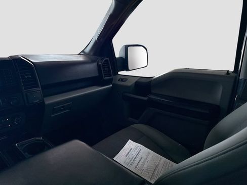 Used 2018 Ford F150 XL w/ Equipment Group 101A Mid AWD/4WD image 19