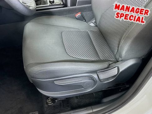 Used 2024 Kia Sportage LX AWD/4WD image 20