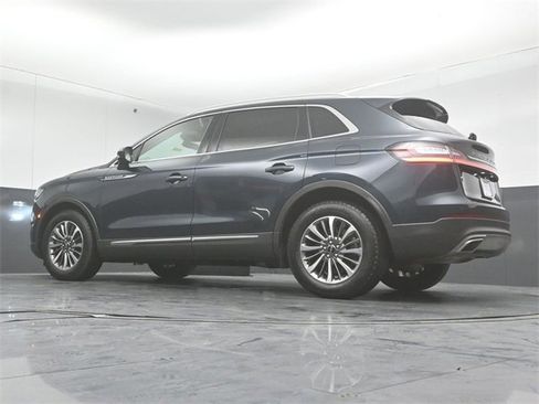 Certified 2023 Lincoln Nautilus Reserve image 37