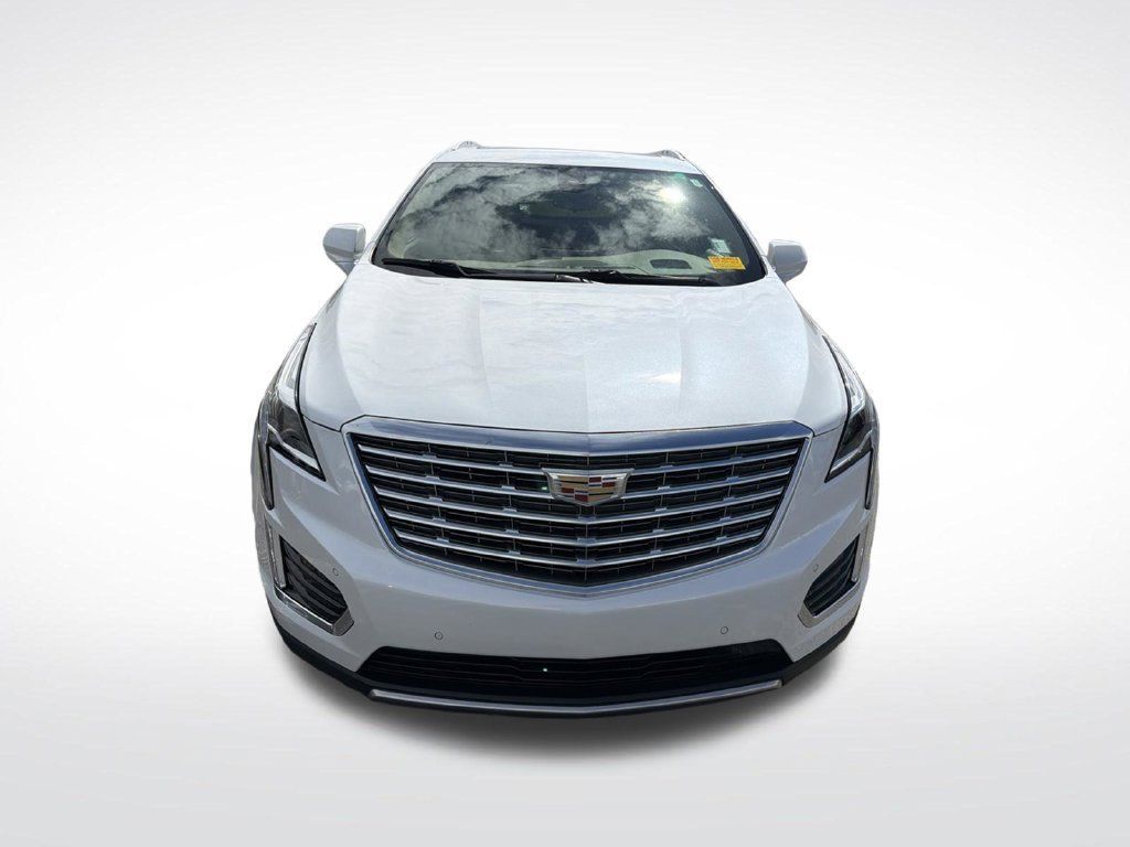 Used 2018 Cadillac XT5 Platinum w/ Driver Assist Package AWD/4WD image 2