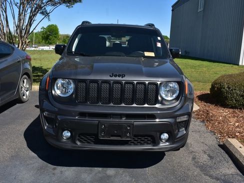 Used 2023 Jeep Renegade Altitude w/ Convenience Group I image 2