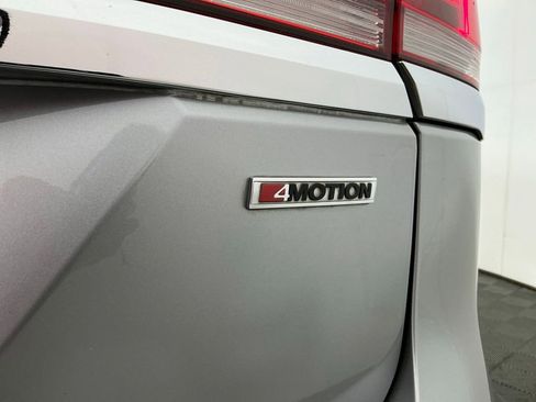 Used 2021 Volkswagen Atlas SEL Premium AWD/4WD image 34