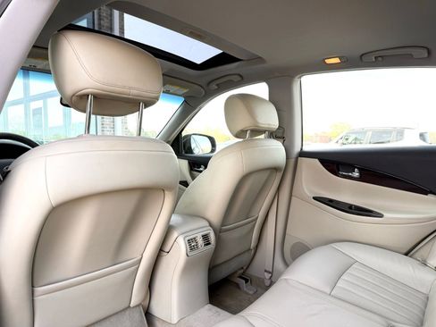 Used 2016 INFINITI QX50 2WD w/ Premium Plus Package image 24