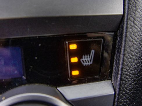 Used 2017 Subaru Outback 2.5i Premium image 11