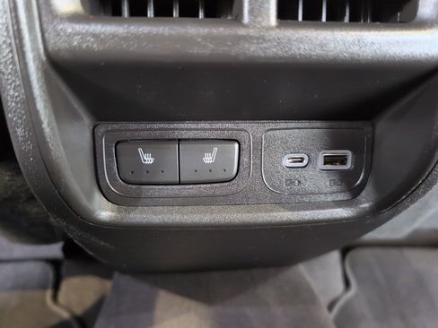 Used 2019 Cadillac XT4 Premium Luxury w/ Technology Package image 35