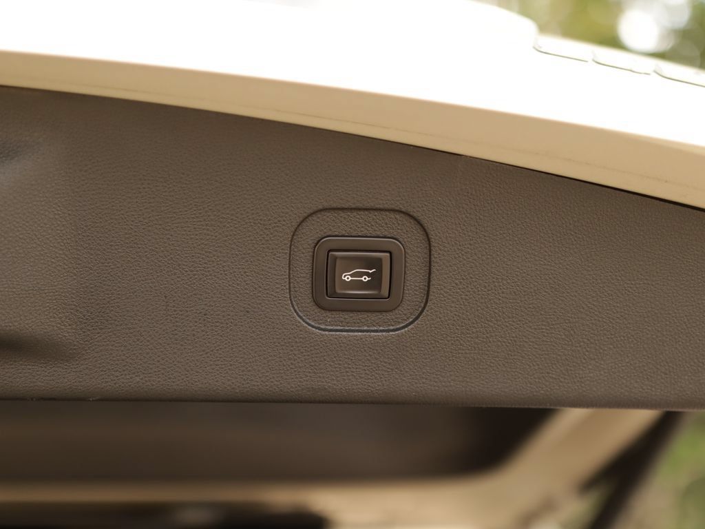 Used 2016 Chevrolet Equinox LT w/ Convenience Package FWD image 25