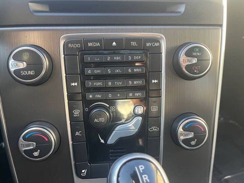 Used 2014 Volvo S60 T5 FWD image 21