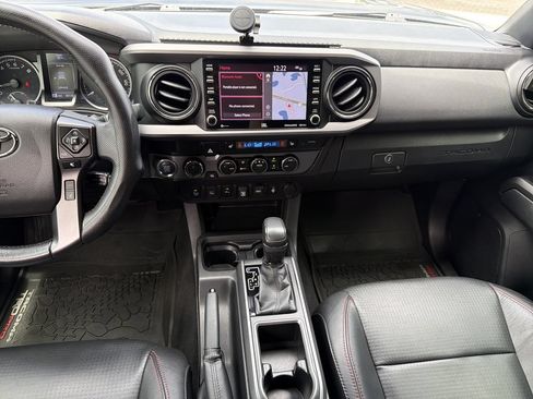 Used 2022 Toyota Tacoma TRD Pro AWD/4WD image 22
