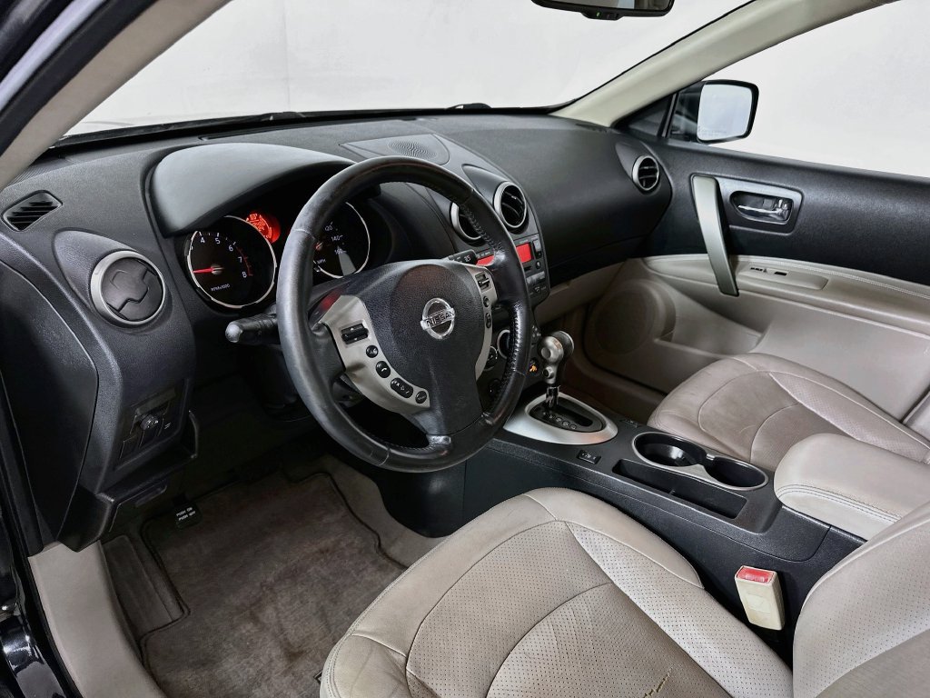 Used 2010 Nissan Rogue SL w/ Leather Pkg FWD image 10