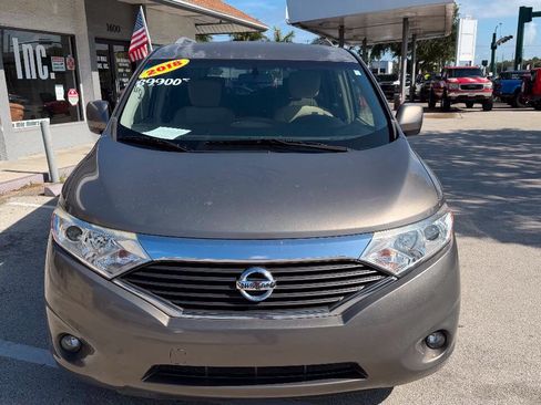 Used 2017 Nissan Quest SV FWD image 2