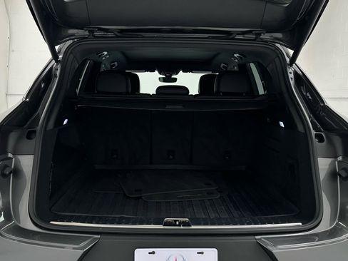 Used 2025 Porsche Cayenne image 44