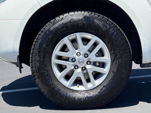 Used 2019 Nissan Frontier SV RWD image 14
